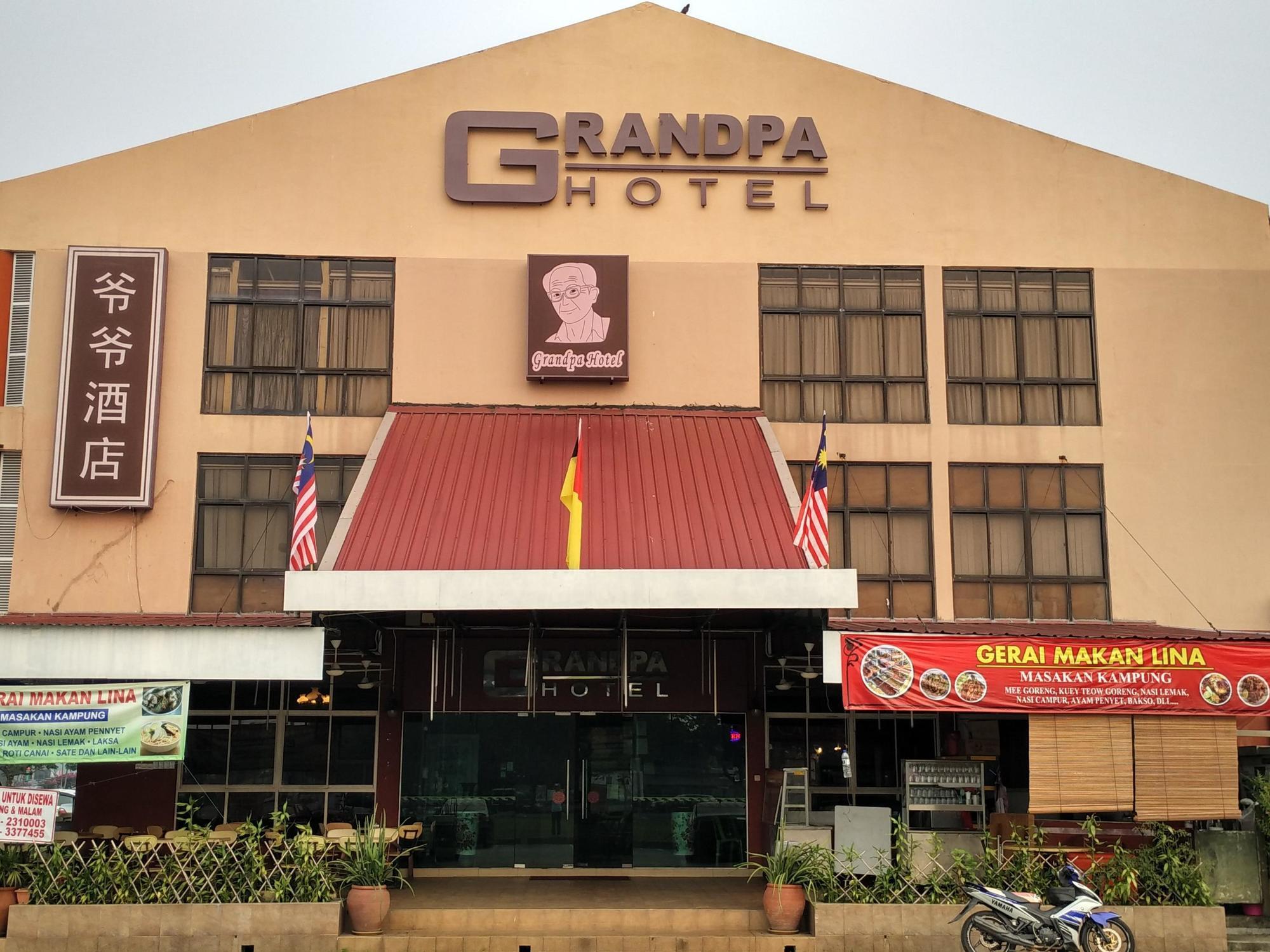 Grandpa Hotel Port Dickson Exterior foto